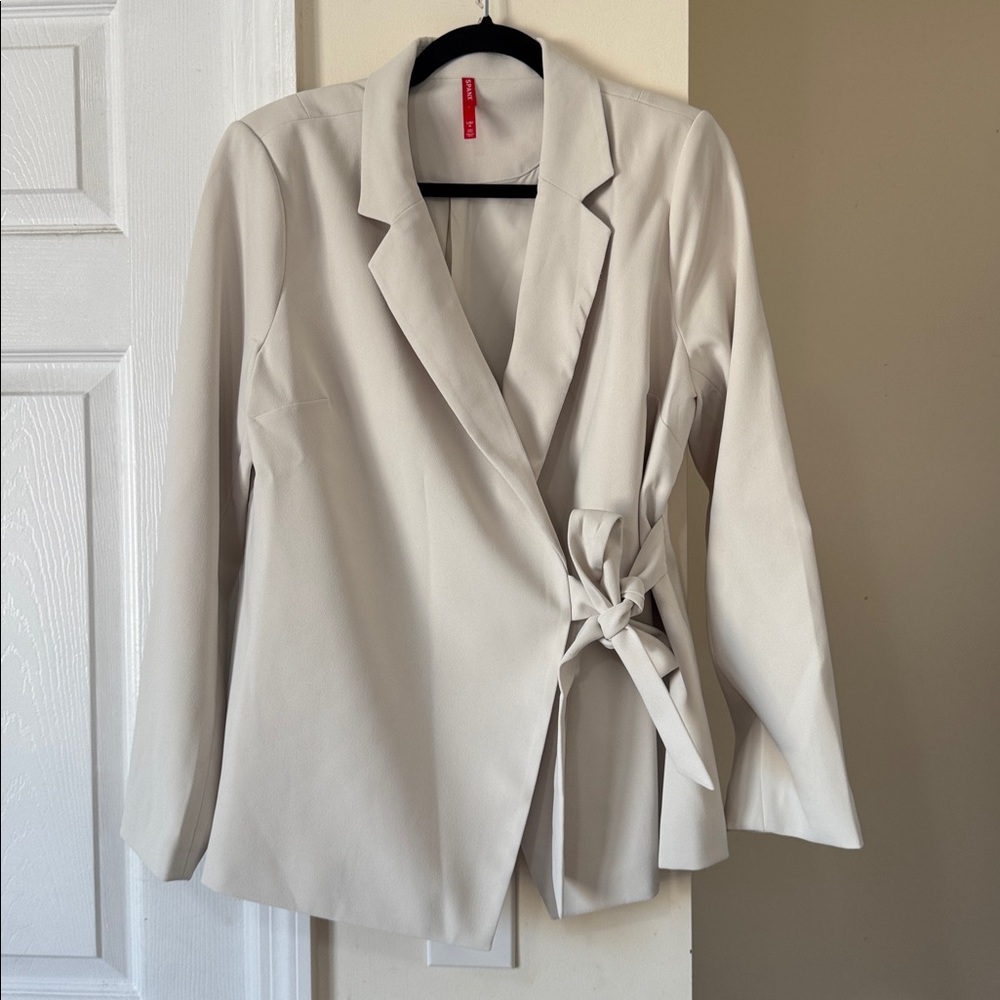 SPANX coat - Picture 3 of 9